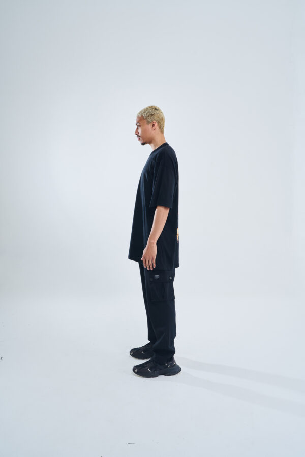 Art Collection Sette Opere Di Misericordia | Oversize Tee | Black - Image 3